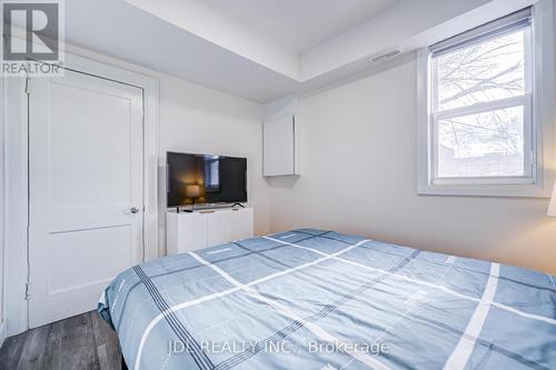 6 - 5 Sorauren Avenue, Toronto, ON - Indoor Photo Showing Bedroom