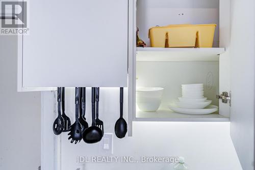 6 - 5 Sorauren Avenue, Toronto, ON - 