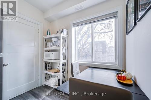 6 - 5 Sorauren Avenue, Toronto, ON - Indoor