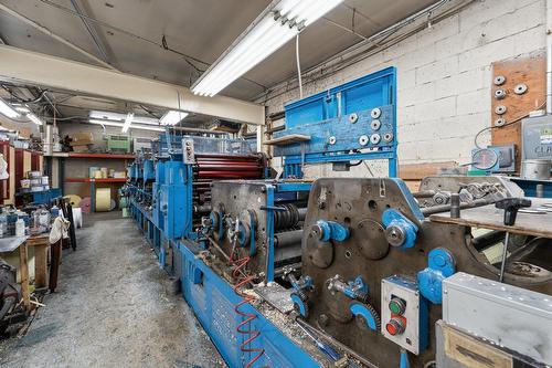 Warehouse - 11905  - 11915 Av. Bellevois, Montréal (Montréal-Nord), QC - Indoor Photo Showing Garage