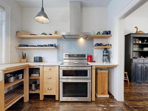 13 John Street, Shelburne, NS 