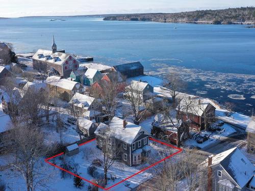 13 John Street, Shelburne, NS 