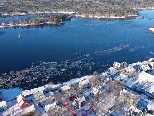 13 John Street, Shelburne, NS 