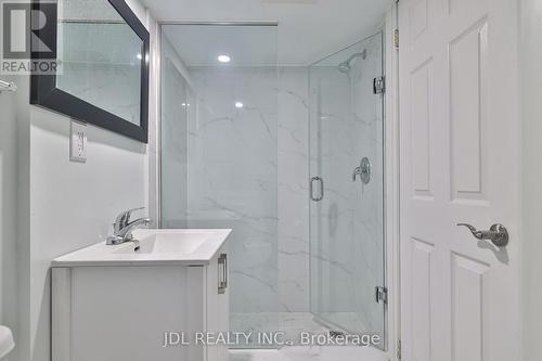 7 - 5 Sorauren Avenue, Toronto, ON - Indoor Photo Showing Bathroom