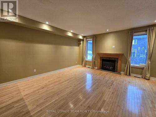 142 Hillman Marsh Way, Ottawa, ON - Indoor Photo Showing Living Room With Fireplace