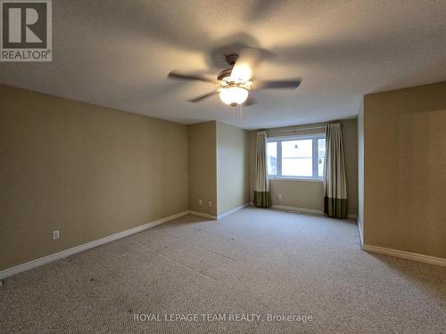 142 Hillman Marsh Way, Ottawa, ON - Indoor Photo Showing Other Room