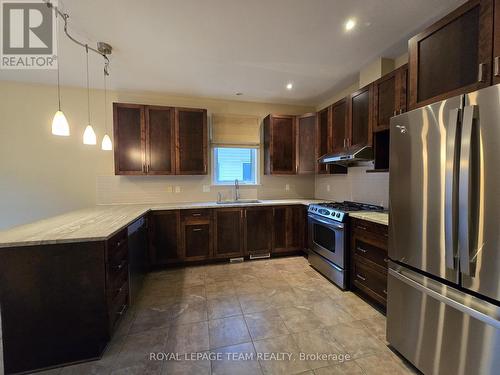 142 Hillman Marsh Way, Ottawa, ON - Indoor Photo Showing Kitchen