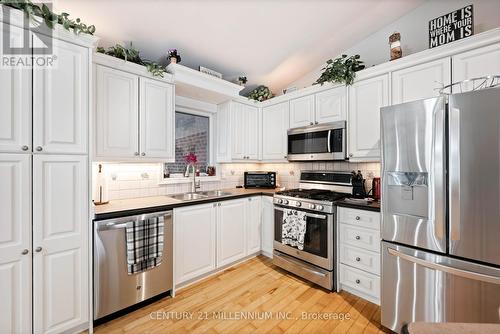 395115 County Road 12 Road, Amaranth, ON - Indoor Photo Showing Kitchen