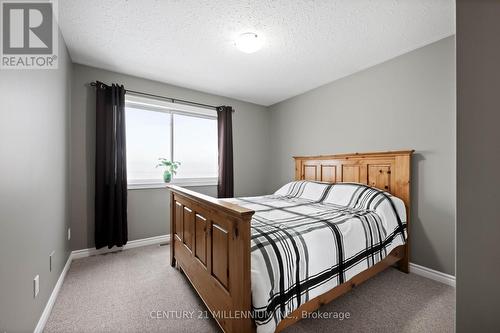 395115 County Road 12 Road, Amaranth, ON - Indoor Photo Showing Bedroom