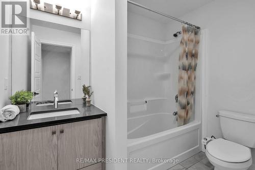 Second Floor - Full Washroom - 133 Marconi Court, London East, ON - Indoor Photo Showing Bathroom