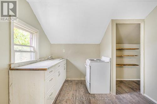 32 Division Street, St. Catharines, ON - Indoor