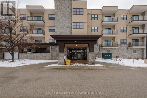 310 - 91 Raglan Street, Collingwood, ON - Outdoor With Balcony With Facade