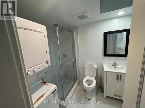 5 - 5 Sorauren Avenue, Toronto, ON - Indoor Photo Showing Laundry Room