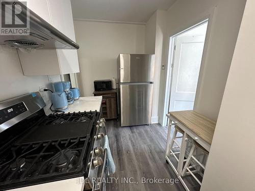 5 - 5 Sorauren Avenue, Toronto, ON - Indoor Photo Showing Kitchen