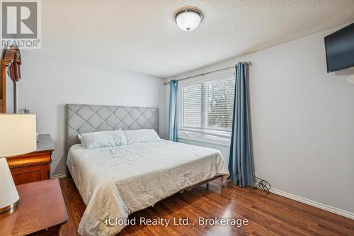 36 Berkshire Square E, Brampton, ON - Indoor Photo Showing Bedroom