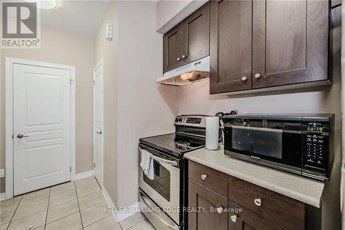 83 - 1401 Plains Road E, Burlington, ON - Indoor Photo Showing Kitchen