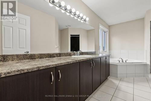 326 Gallantry Way, Ottawa, ON - Indoor Photo Showing Bathroom