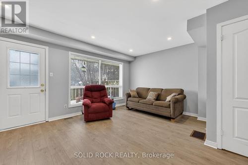 LIVING ROOM - B - 76 Seyton Drive, Ottawa, ON - Indoor