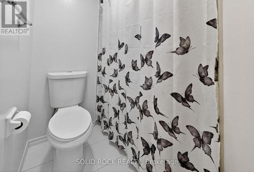 MAIN BATHROOM - B - 76 Seyton Drive, Ottawa, ON - Indoor Photo Showing Bathroom