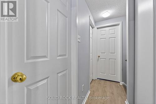B - 76 Seyton Drive, Ottawa, ON - Indoor Photo Showing Other Room