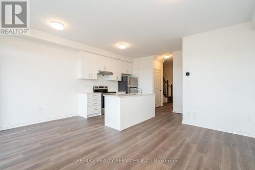 123 Sanderson Drive, Kawartha Lakes, ON - Indoor Photo Showing Kitchen