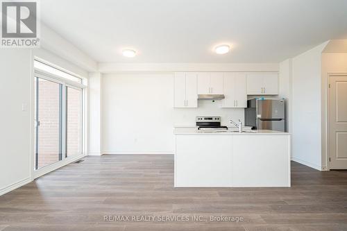 123 Sanderson Drive, Kawartha Lakes, ON - Indoor Photo Showing Kitchen