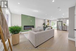 74 ANDREA LANE  Vaughan, ON L4L 1E7