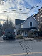 MAIN - 96 GURNETT STREET  Aurora, ON L4G 1P6