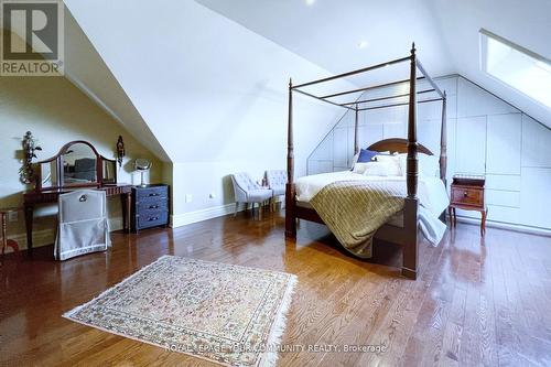 95 Naughton Drive, Richmond Hill, ON - Indoor Photo Showing Bedroom