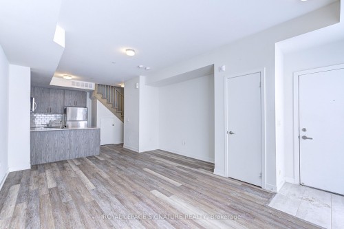 4-3429 Ridgeway Drive, Mississauga, ON - Indoor Photo Showing Other Room