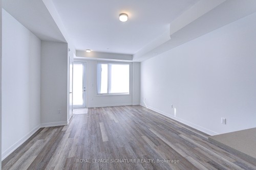4-3429 Ridgeway Drive, Mississauga, ON - Indoor Photo Showing Other Room