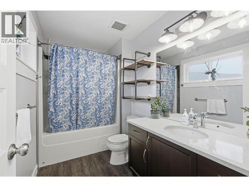 2nd floor - 3005 Miller Court, Kamloops, BC - Indoor Photo Showing Bathroom
