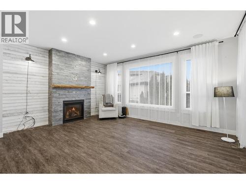 3005 Miller Court, Kamloops, BC - Indoor With Fireplace