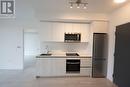 1225 - 5858 Yonge St Street, Toronto, ON  - Indoor Photo Showing Kitchen 
