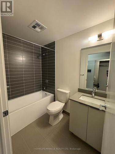 1706 - 3079 Trafalgar Road, Oakville, ON - Indoor Photo Showing Bathroom