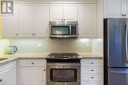46 - 337 Beach Boulevard, Hamilton, ON - Indoor Photo Showing Kitchen With Upgraded Kitchen