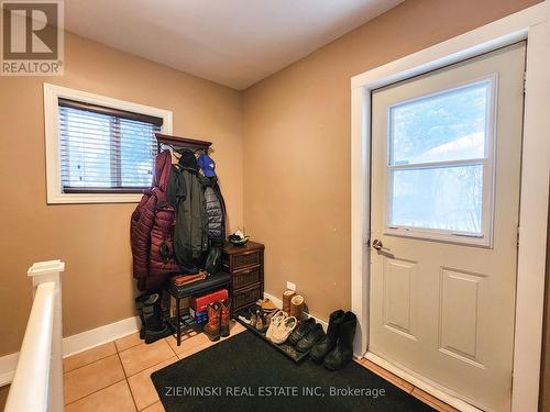 123 Picadilly Circle, Iroquois Falls, ON - Indoor Photo Showing Other Room