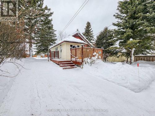 123 Picadilly Circle, Iroquois Falls, ON - Outdoor