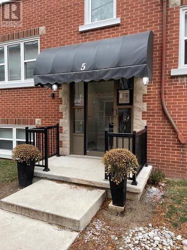 3 - 5 APPLEWOOD AVENUE  Hamilton (Stoney Creek), ON L8G 3S4