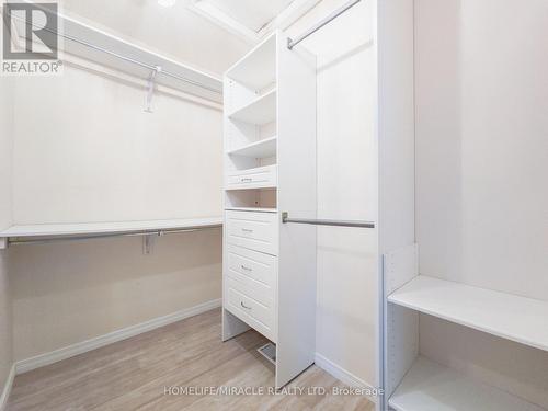 228 Sunny Meadow Court, Kitchener, ON - Indoor With Storage