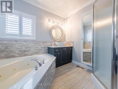 228 Sunny Meadow Court, Kitchener, ON - Indoor Photo Showing Bathroom