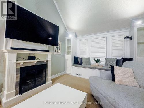 228 Sunny Meadow Court, Kitchener, ON - Indoor Photo Showing Living Room With Fireplace