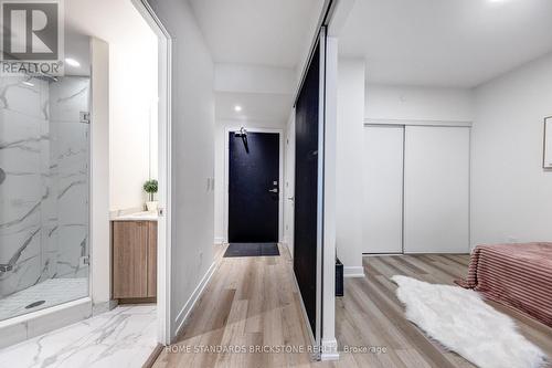 314 - 840 St Clair Avenue, Toronto, ON - Indoor