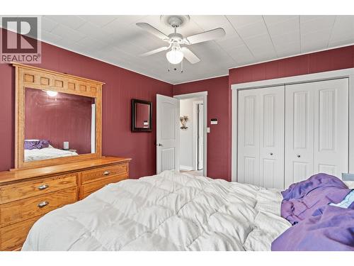 5207 Alain Road, Vernon, BC - Indoor Photo Showing Bedroom