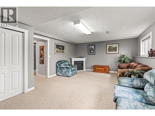 5207 Alain Road, Vernon, BC - Indoor