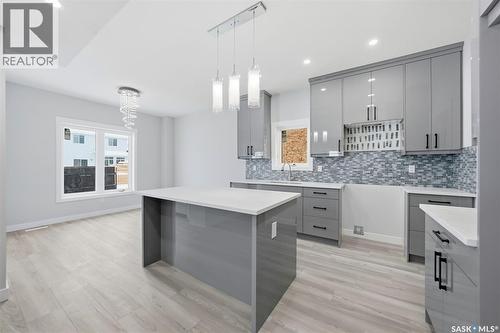 142 Sharma Lane, Saskatoon, SK - Indoor Photo Showing Kitchen With Upgraded Kitchen