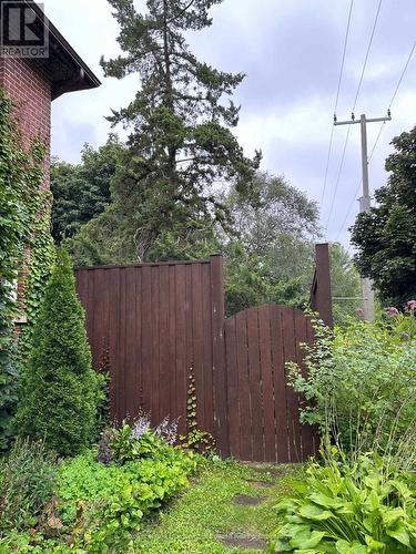 420 Albertus Avenue N, Peterborough (Town Ward 3), ON - Outdoor