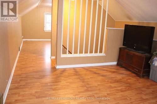 240 Dunlop Street, Pembroke, ON - Indoor Photo Showing Other Room