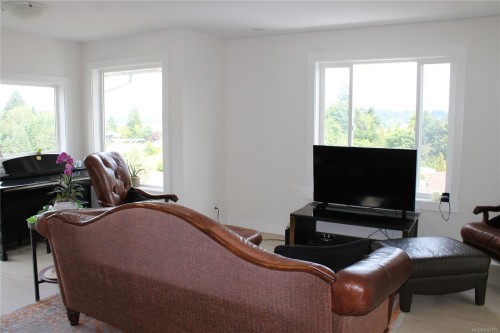 6160 Lakeview Dr, Duncan, BC 