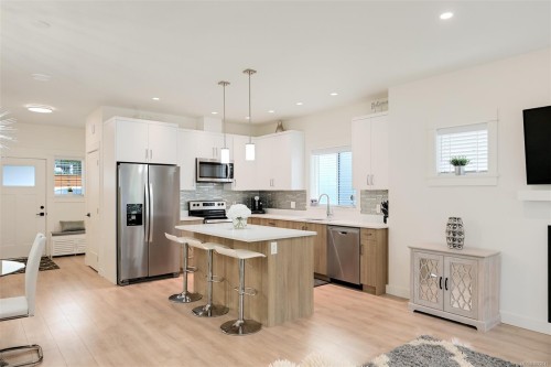 813 Tomack Loop, Langford, BC 